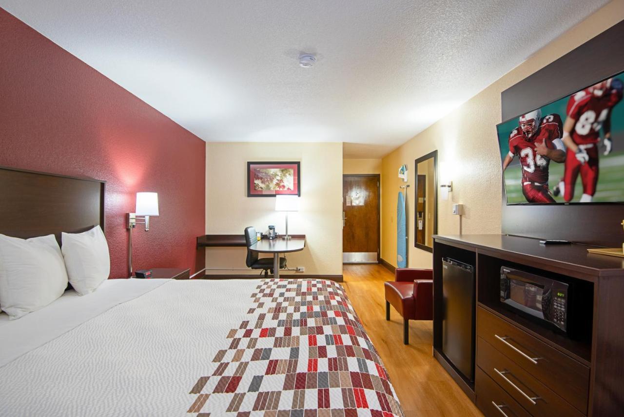 Red Roof Inn Cameron Exterior photo