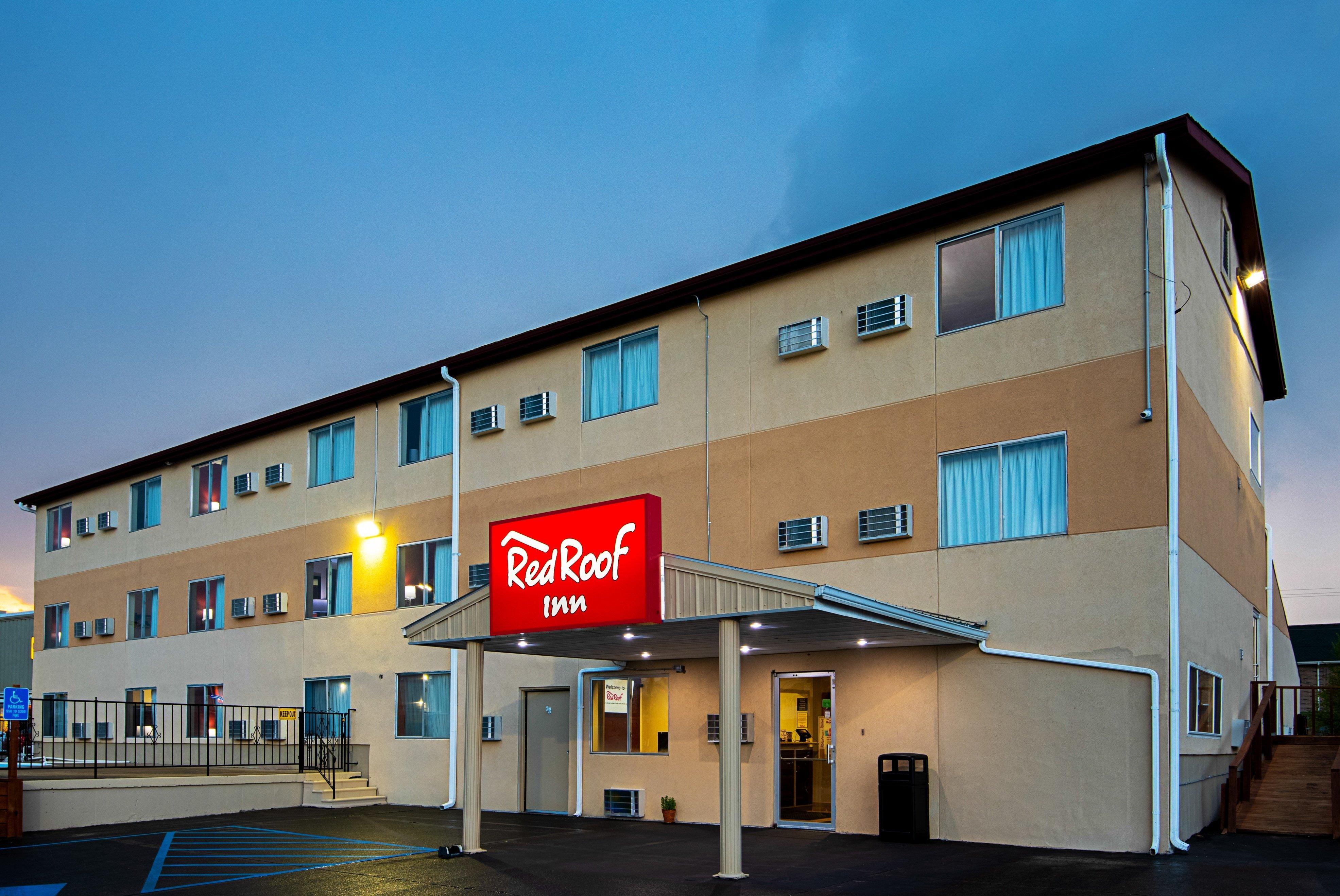 Red Roof Inn Cameron Exterior photo