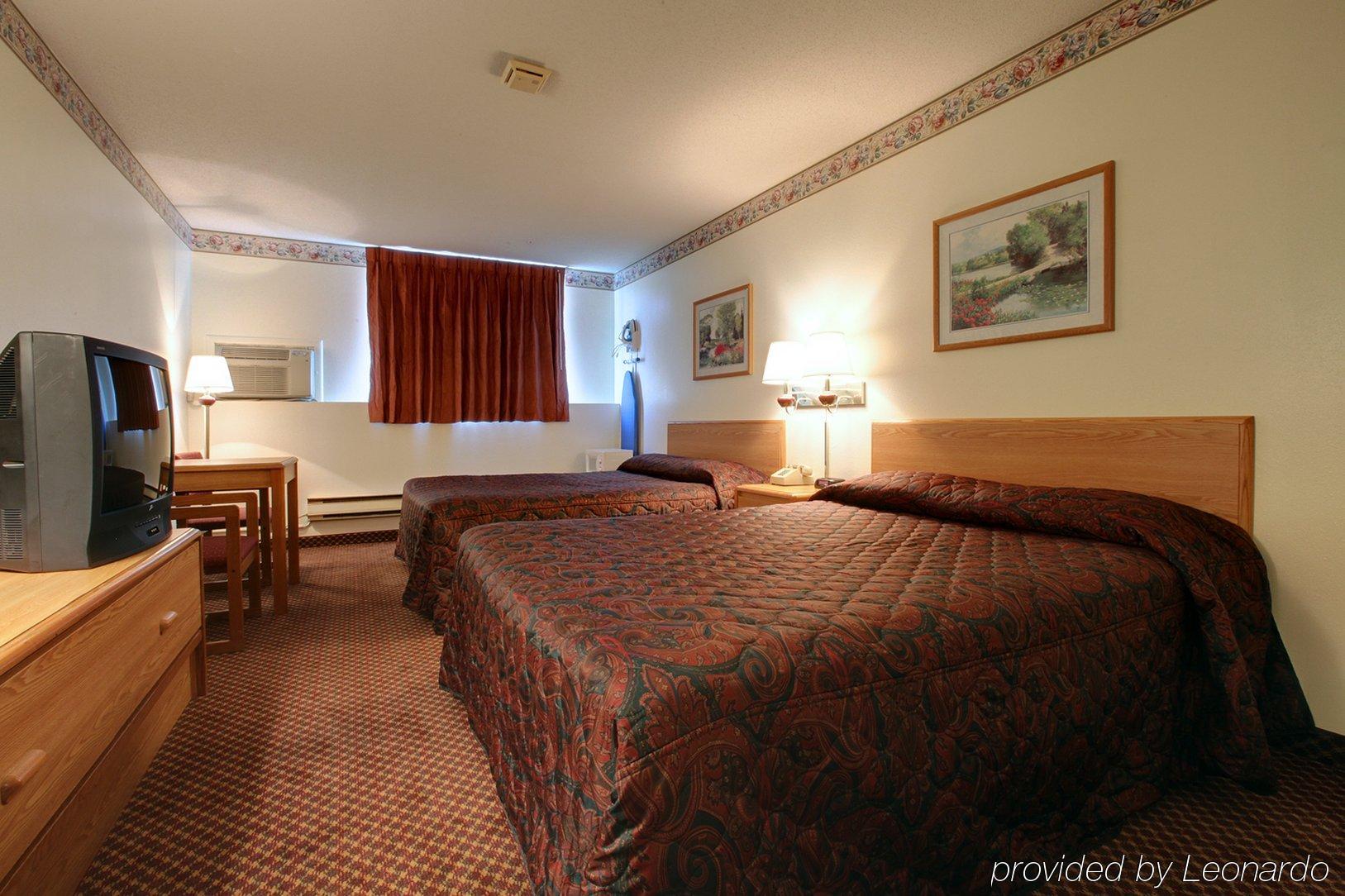 Red Roof Inn Cameron Room photo